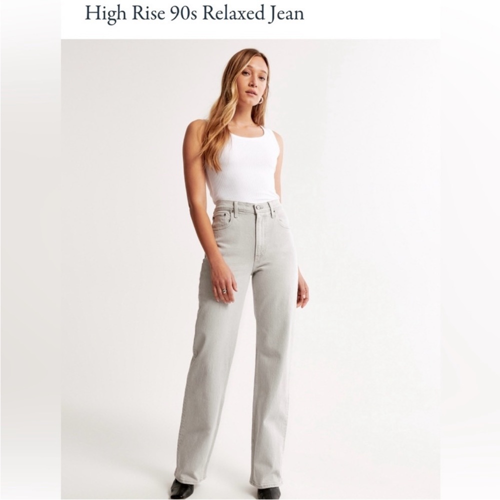 Abercrombie High Rise 90’s Relaxed Jean - NWT Gray 8s